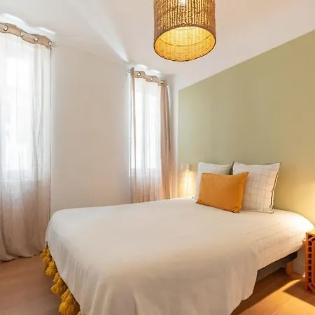 T3 Sur Jolie Place, Parking Inclus, Clim Apartment La Ciotat